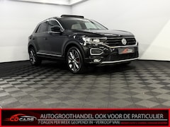 Volkswagen T-Roc - 1.5 TSI Sport Panoramadak, Camera, Virtual desk, Apple carplay, Leder, Elektrische achterk