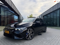 Volkswagen Golf - 2.0 TSI 8 R 4Motion 333PK Akra Pano Clima Leer HUD BOMVOL