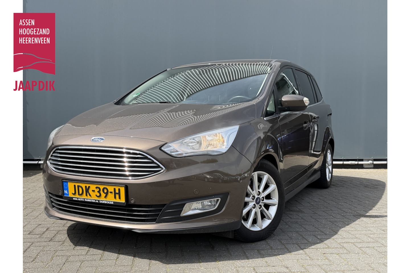 Ford Grand C-Max - BJR 2017 1.0 126 PK Titanium STOEL-STUURVERWARMING | NAVI | CLIMA | CRUISE | PARKEERHULP | - AutoWereld.nl