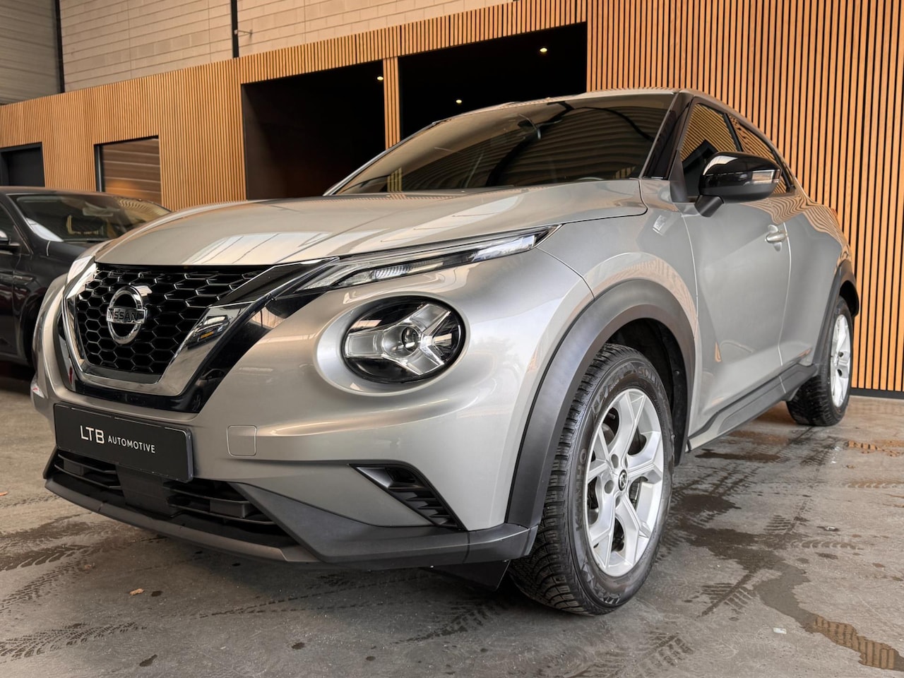 Nissan Juke - 1.0 DIG-T Business Design Camera|Carplay|Keyless|Climate - AutoWereld.nl