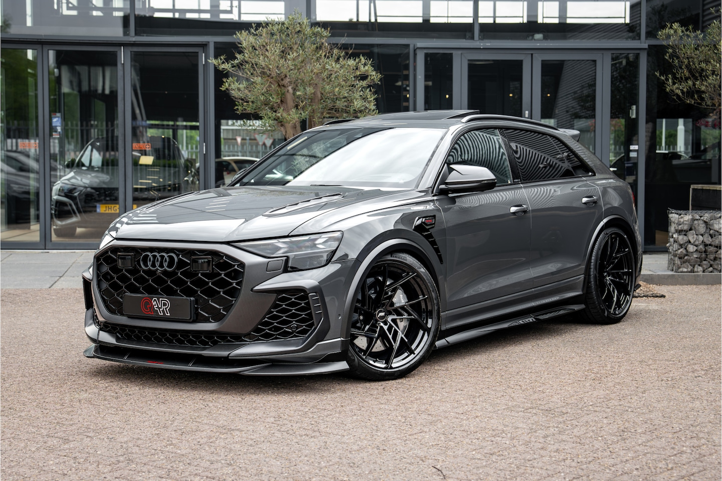 Audi RSQ8 - ABT Legacy Edition 1 of 125 760pk | Audi exclusive lak | Advanced onderstel | B&O Advanced - AutoWereld.nl
