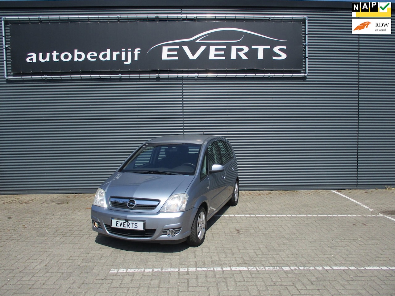 Opel Meriva - 1.8-16V Cosmo Dealer onderhouden met boekjes zeer mooie auto Climate control sportvelgen e - AutoWereld.nl