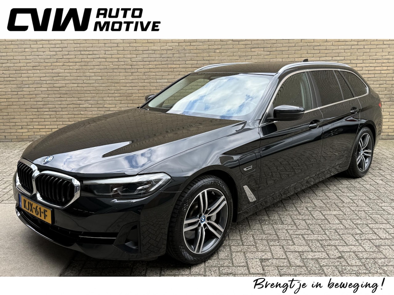 BMW 5-serie Touring - 530e 292pk | Executive | Trekhaak wegklapbaar | Sportstoelen met lederen bekleding | Virtu - AutoWereld.nl