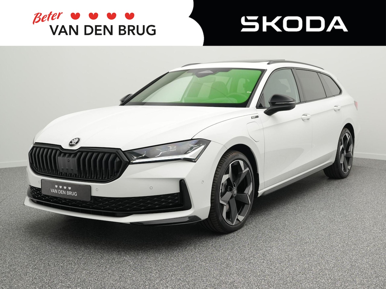 Skoda Superb Combi - 1.5 TSI 204pk PHEV Sportline Business | Trekhaak | Panoramadak | Leder | Dynamic chassis c - AutoWereld.nl
