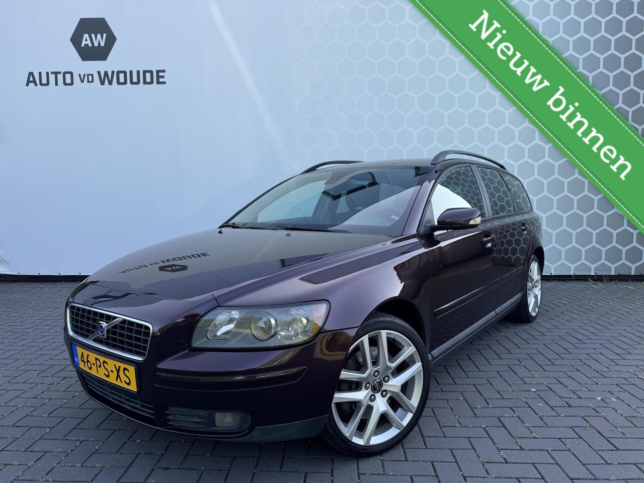 Volvo V50 - 2.5 T5 221PK Momentum stuurwielbediening - AutoWereld.nl