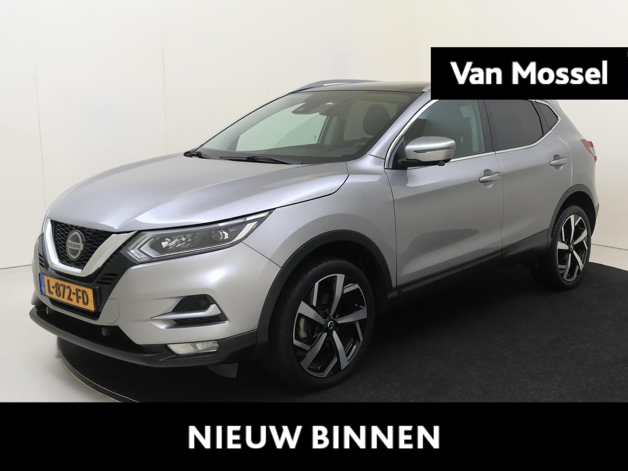Nissan Qashqai - 1.3 DIG-T Premium Edition | Panorama dak | Lichtmetalen velgen - AutoWereld.nl