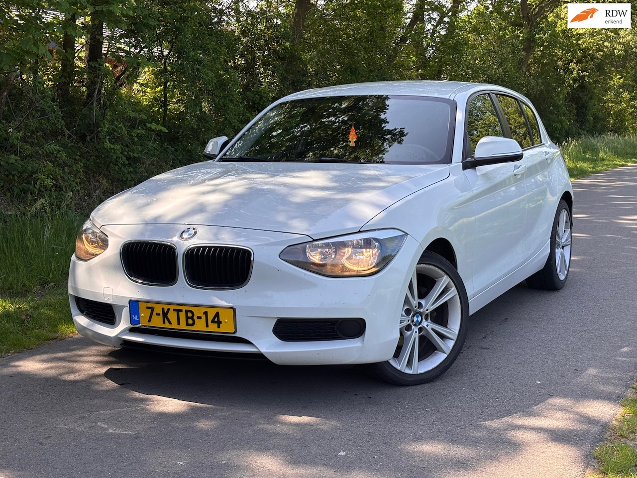 BMW 1-serie - 118d | Airco + Stoelverwarming Nu € 3.950,- !!! - AutoWereld.nl