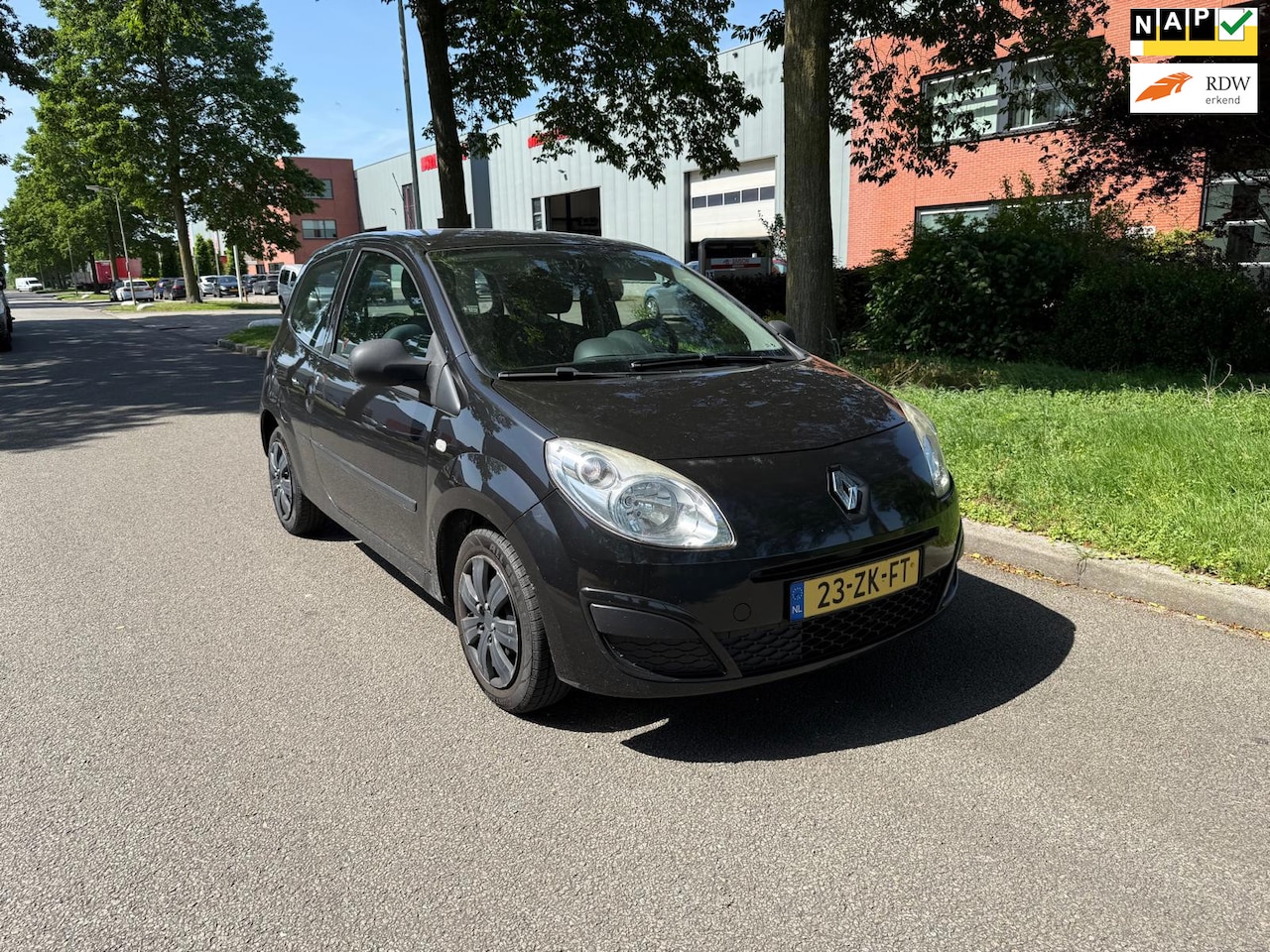 Renault Twingo - 1.2 Authentique nette twingo met airco - AutoWereld.nl