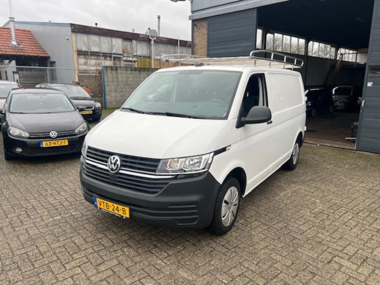 Volkswagen Transporter - 2.0 TDI L1H1 26 Highline // 80.050km - AutoWereld.nl