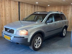 Volvo XC90 - 2.5 Turbo Benzine 7-Persoons Youngtimer 2004