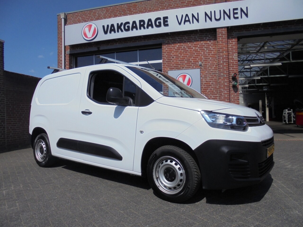Citroën Berlingo - 1.5 BlueHDI Control||Trekhaak||Airco||Cruise|| - AutoWereld.nl