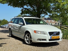 Volvo V70 - 2.5T Summum | R-Design + Clima + Cruise + Leder nu € 10.975,