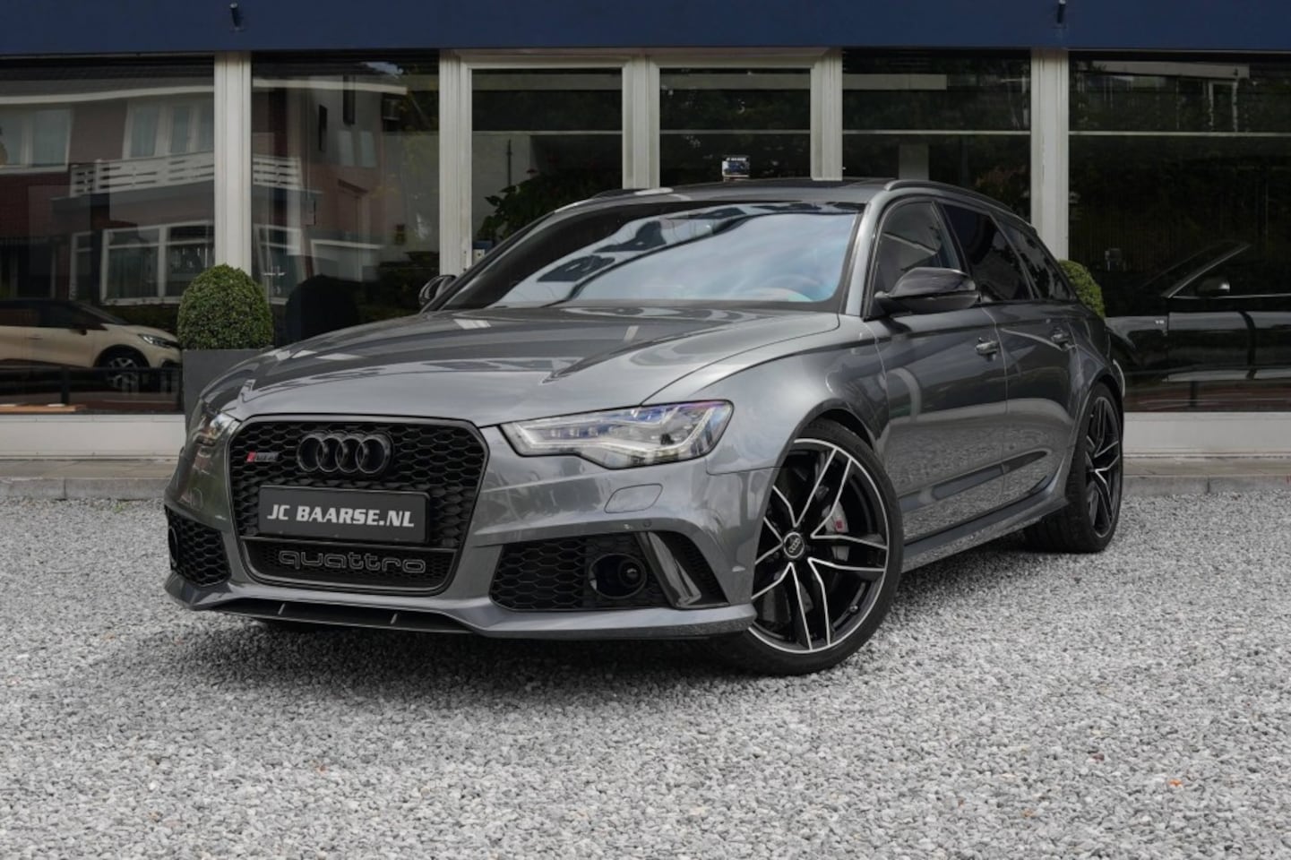 Audi RS6 - 4.0 TFSI RS6 QUATTRO / PANO / ACC / Keramisch / Carbon - AutoWereld.nl