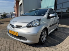 Toyota Aygo - 1.0-12V