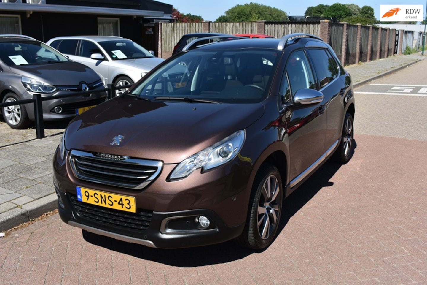 Peugeot 2008 - 1.6 VTi Féline 1.6 VTi Féline - AutoWereld.nl