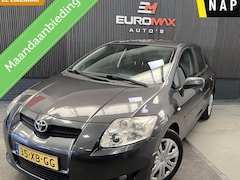 Toyota Auris - 1.4-16V Sol