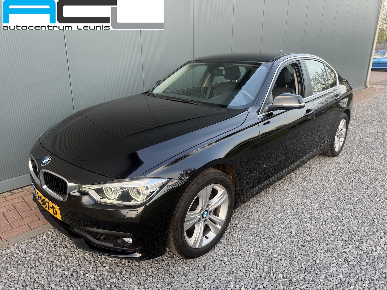 BMW 3-serie - 320i 184pk Sedan Executive Luxury - AutoWereld.nl