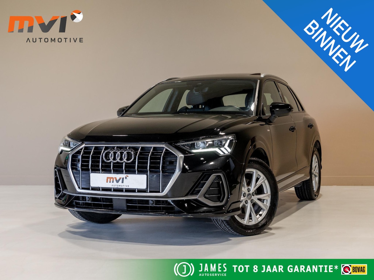 Audi Q3 - 35 TFSI 2x S-Line edition / 150pk / Panorama dak / Dodehoek herkenning / - AutoWereld.nl