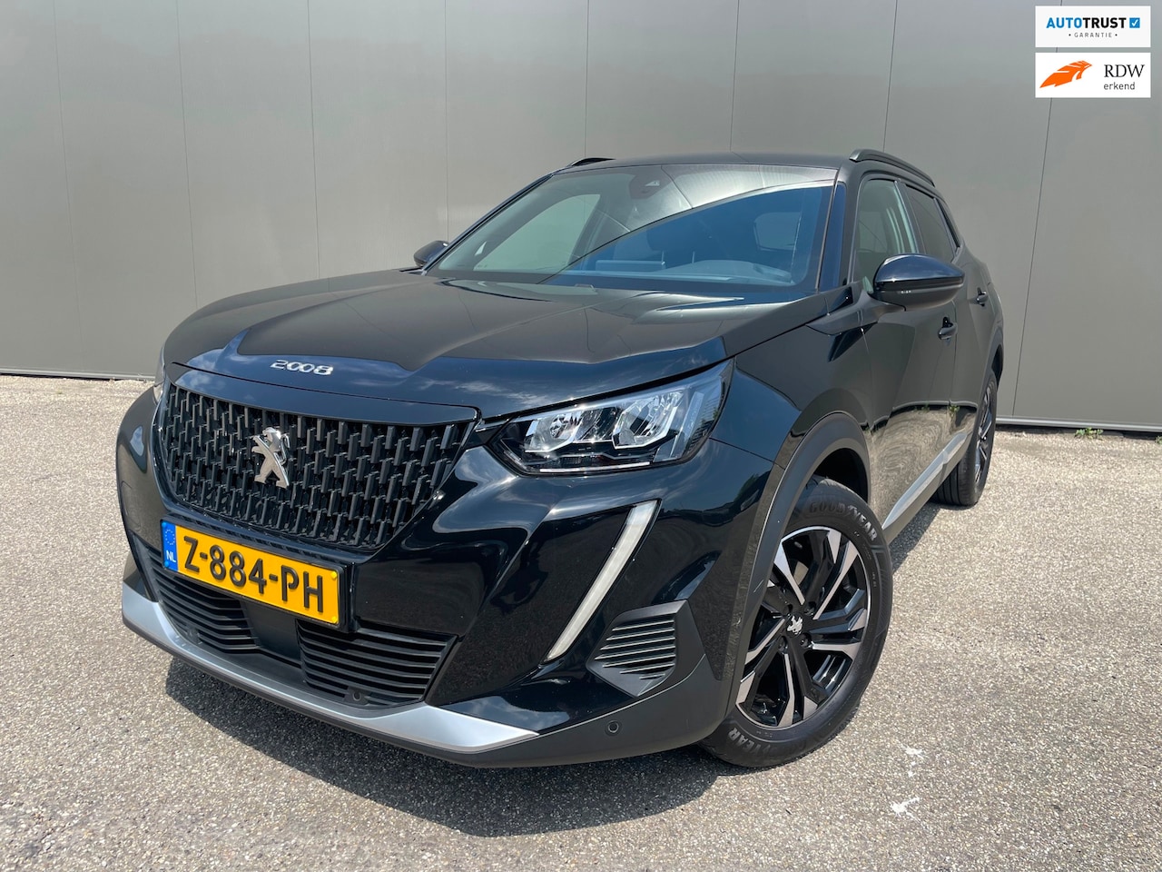 Peugeot 2008 - 1.2 PureTech Allure Pack Voorzien van vele opties dealer onderhouden! - AutoWereld.nl