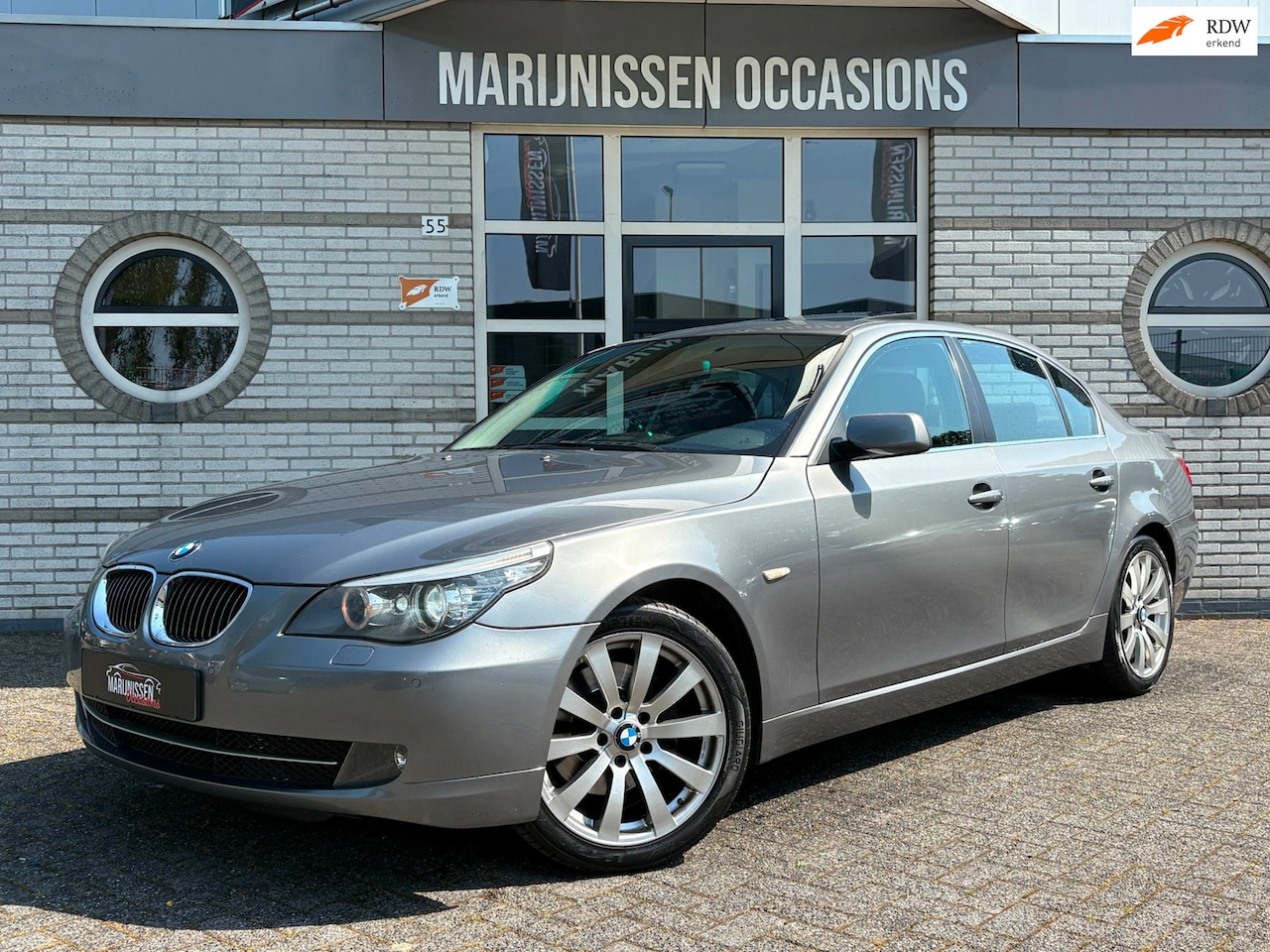 BMW 5-serie - 523i |Pano|Leder| Stoelvw,Navi,PDC| - AutoWereld.nl