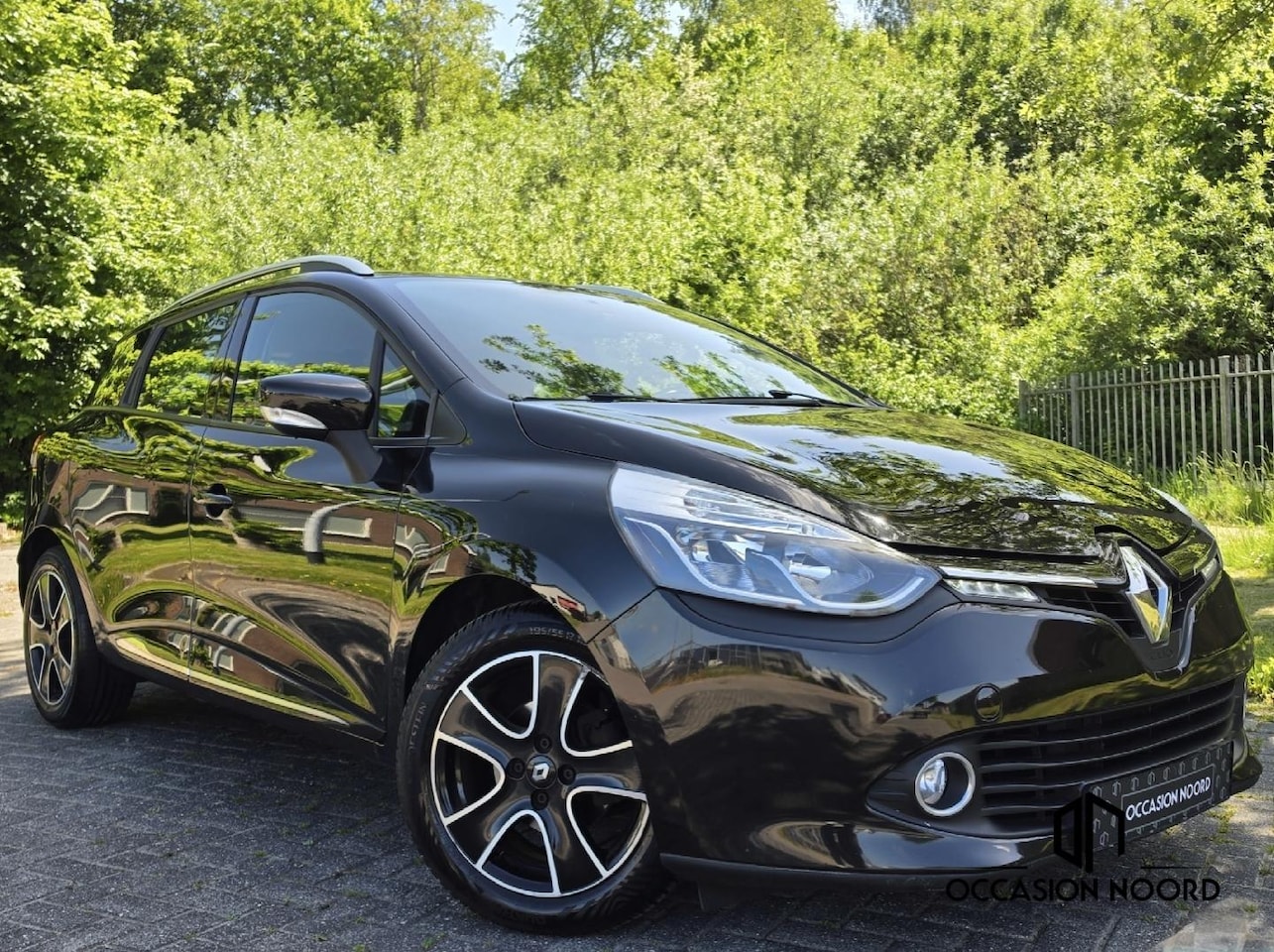 Renault Clio Estate - 0.9 TCe|Night&Day|Navi|DAB+|Airco|Cruise - AutoWereld.nl