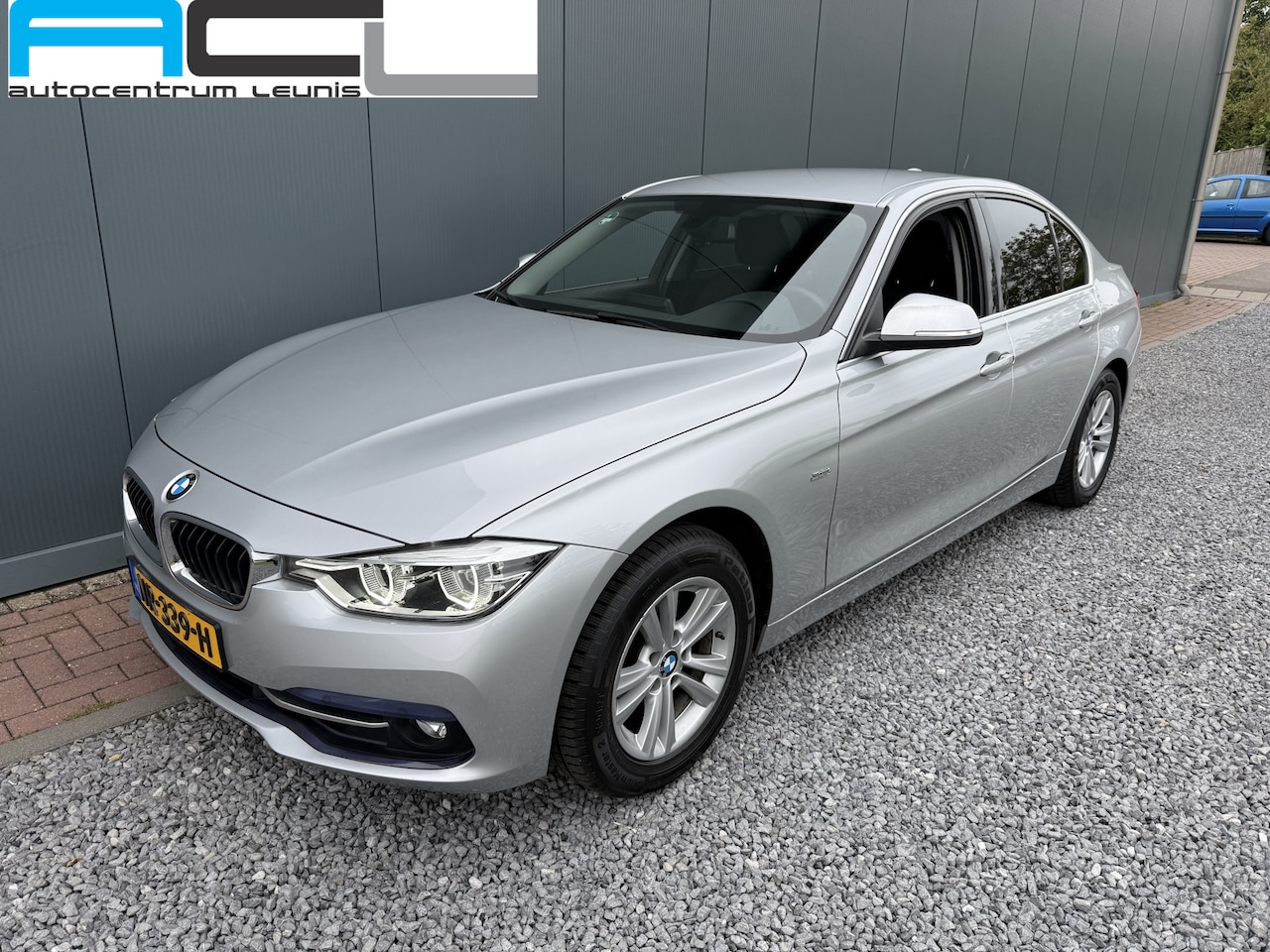 BMW 3-serie - 318i Automaat Executive Sportline Sedan - AutoWereld.nl