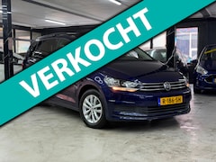 Volkswagen Touran - 1.4 TSI Highline 7p Automaat | Pano | Navi | Trekhaak