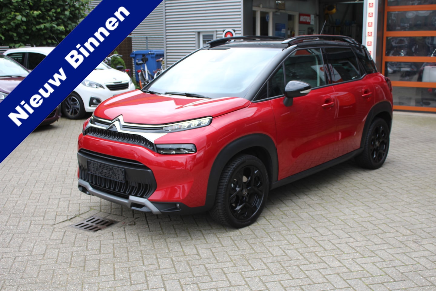 Citroën C3 Aircross - 1.2 PureTech Max Clima-Cruise-Navi-Schuifdak 24 Maanden Bovag Garantie. - AutoWereld.nl