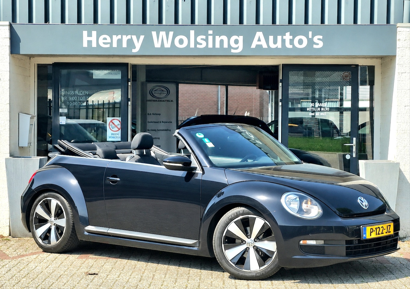Volkswagen Beetle Cabriolet - 1.2 TSI Design Aut Navi Clima Pdc. - AutoWereld.nl