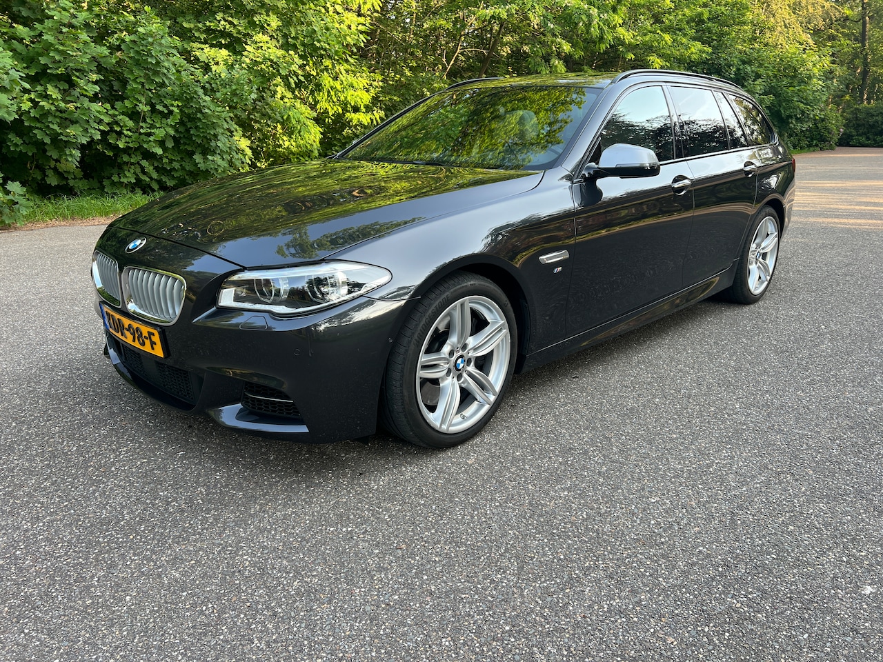 BMW 5-serie Touring - M550xd X-Drive 280KW Pano Head-Up Acc Leder Cam Blis FULL - AutoWereld.nl