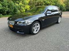 BMW 5-serie Touring - M550xd X-Drive 280KW Pano Head-Up Acc Leder Cam Blis FULL