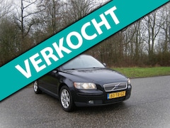 Volvo V50 - 2.4 Edition II . AUTOMAAT . Airco . Cruiscontrol . Trekhaak . enz