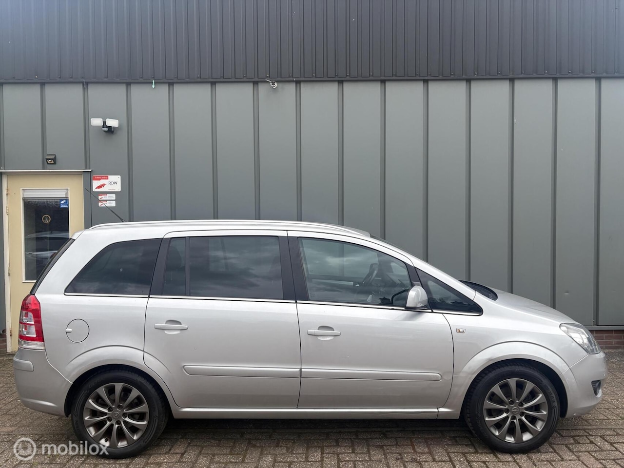 Opel Zafira - 1.8 Edition 7 Persoons