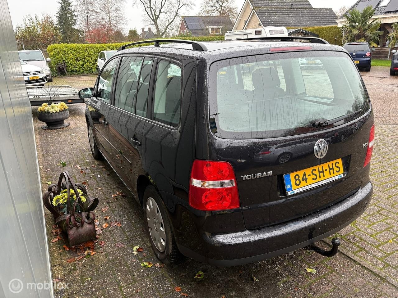Volkswagen Touran - 1.6-16V FSI Business NAP//AIRCO//CRUISE//TREKHAAK//ELEC.RAMEN