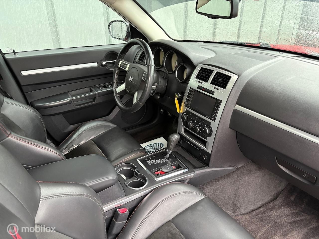 Dodge Charger - R/T 5.7 HEMI AUTOMAAT//5.7//STOELVERW//NAVI//