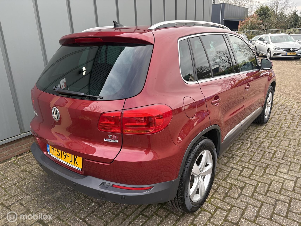 Volkswagen Tiguan - 1.4 TSI R-Line Edition 1.4 TSI R-Line Edition