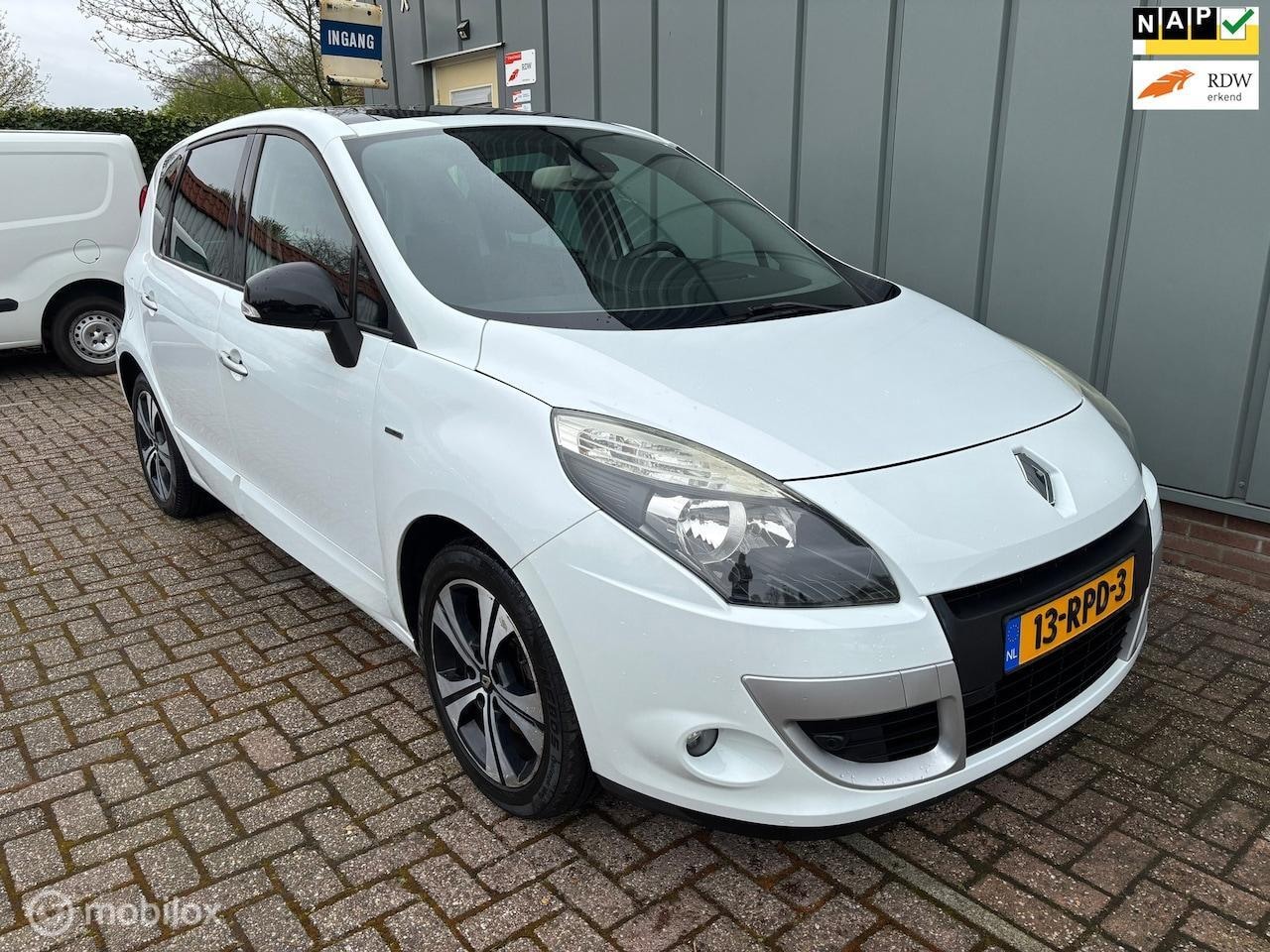 RENAULT MEGANE SCENIC