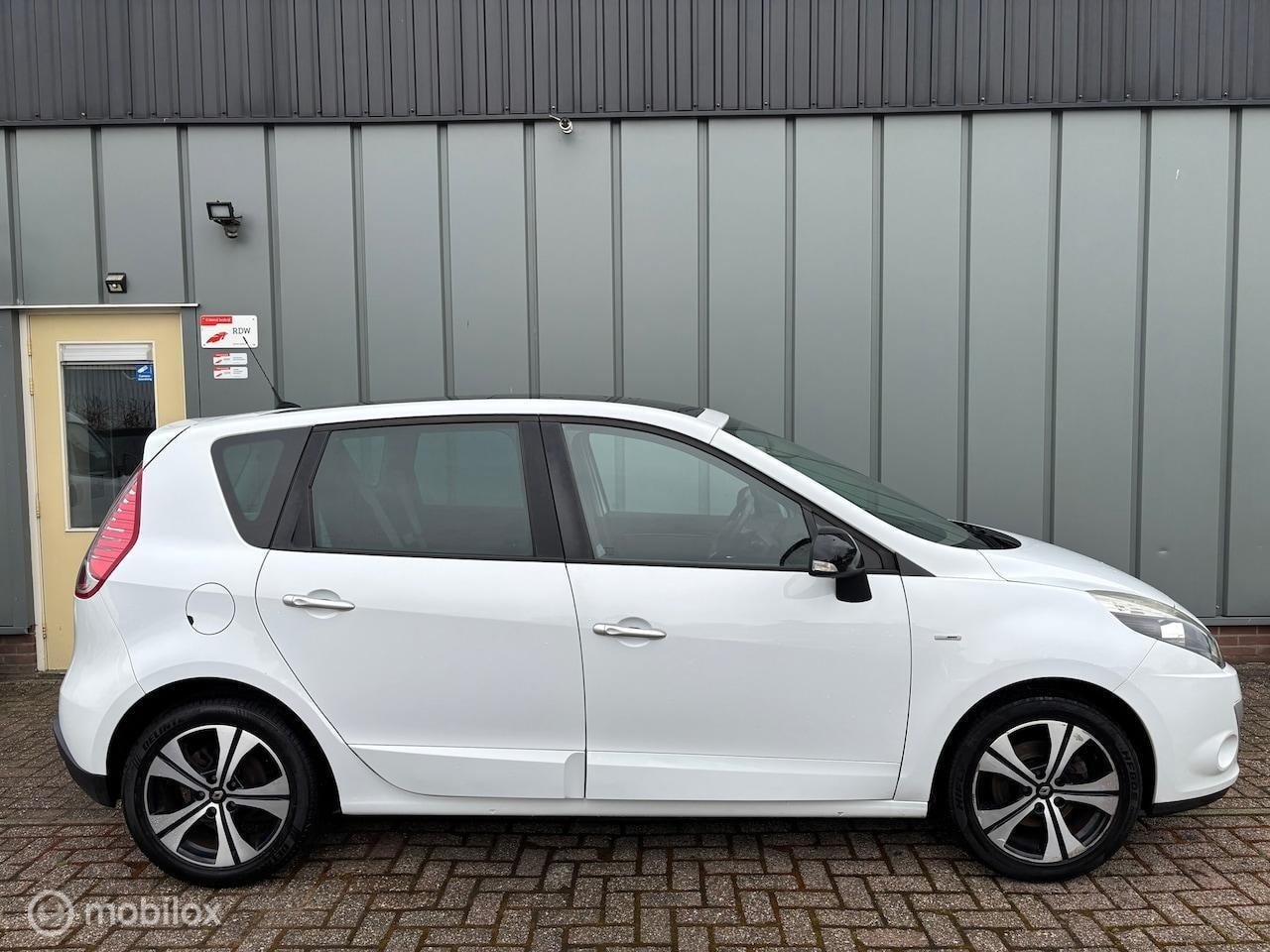 Renault Scénic - 1.4 TCe Bose MOTOR KAPOT