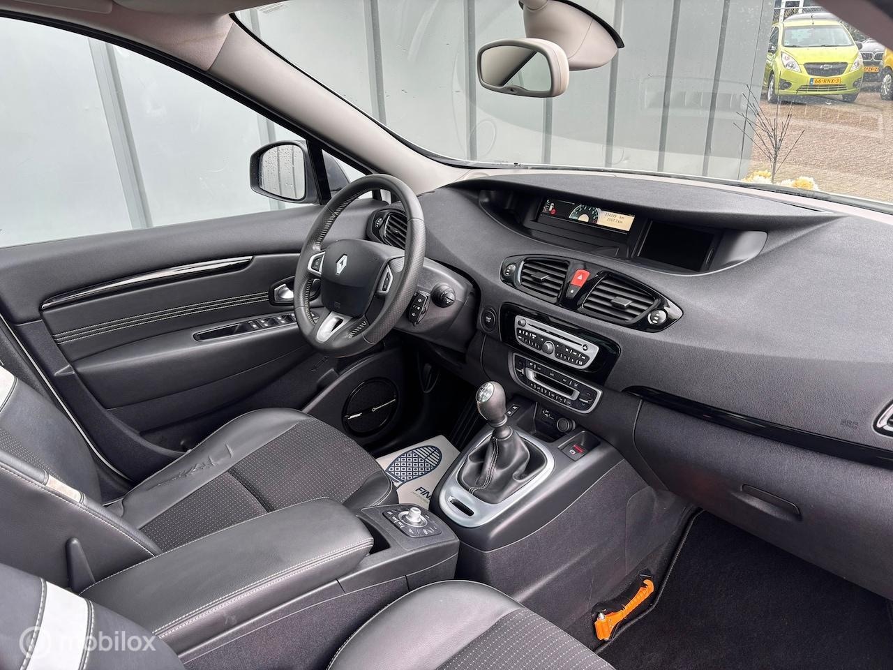 Renault Scénic - 1.4 TCe Bose MOTOR KAPOT