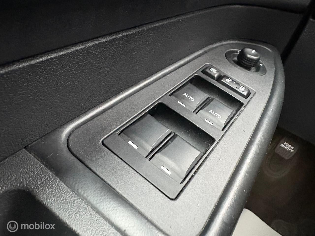 Dodge Charger - R/T 5.7 HEMI AUTOMAAT//5.7//STOELVERW//NAVI//