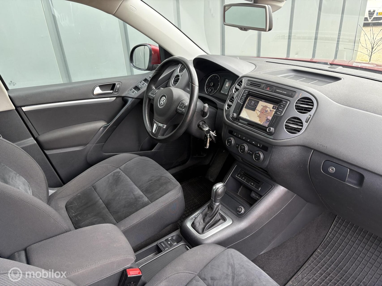 Volkswagen Tiguan - 1.4 TSI R-Line Edition 1.4 TSI R-Line Edition
