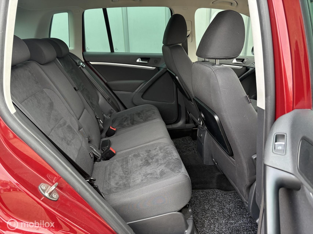 Volkswagen Tiguan - 1.4 TSI R-Line Edition 1.4 TSI R-Line Edition
