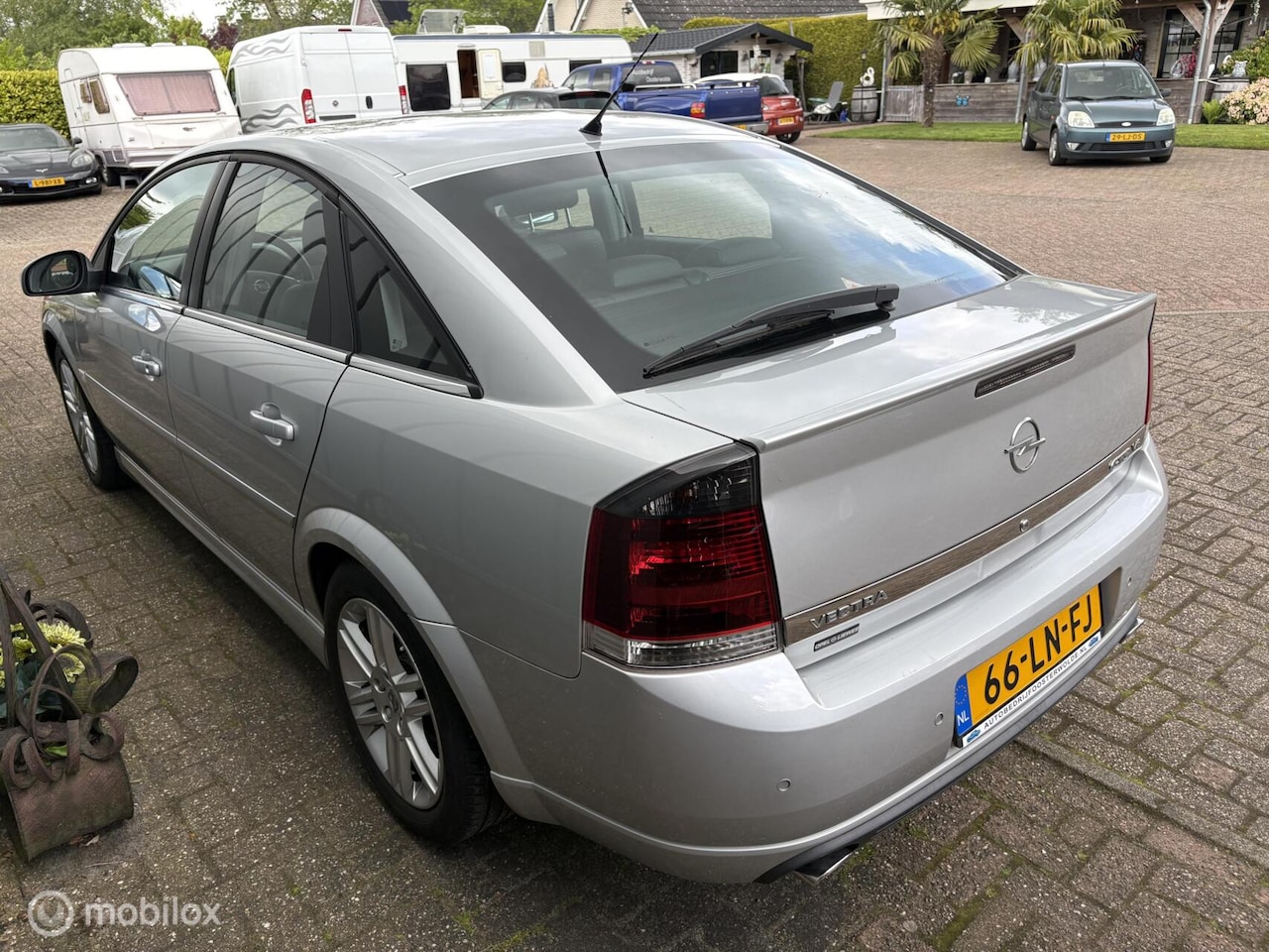Opel Vectra GTS - 3.2 V6 Elegance 3.2 V6 Elegance