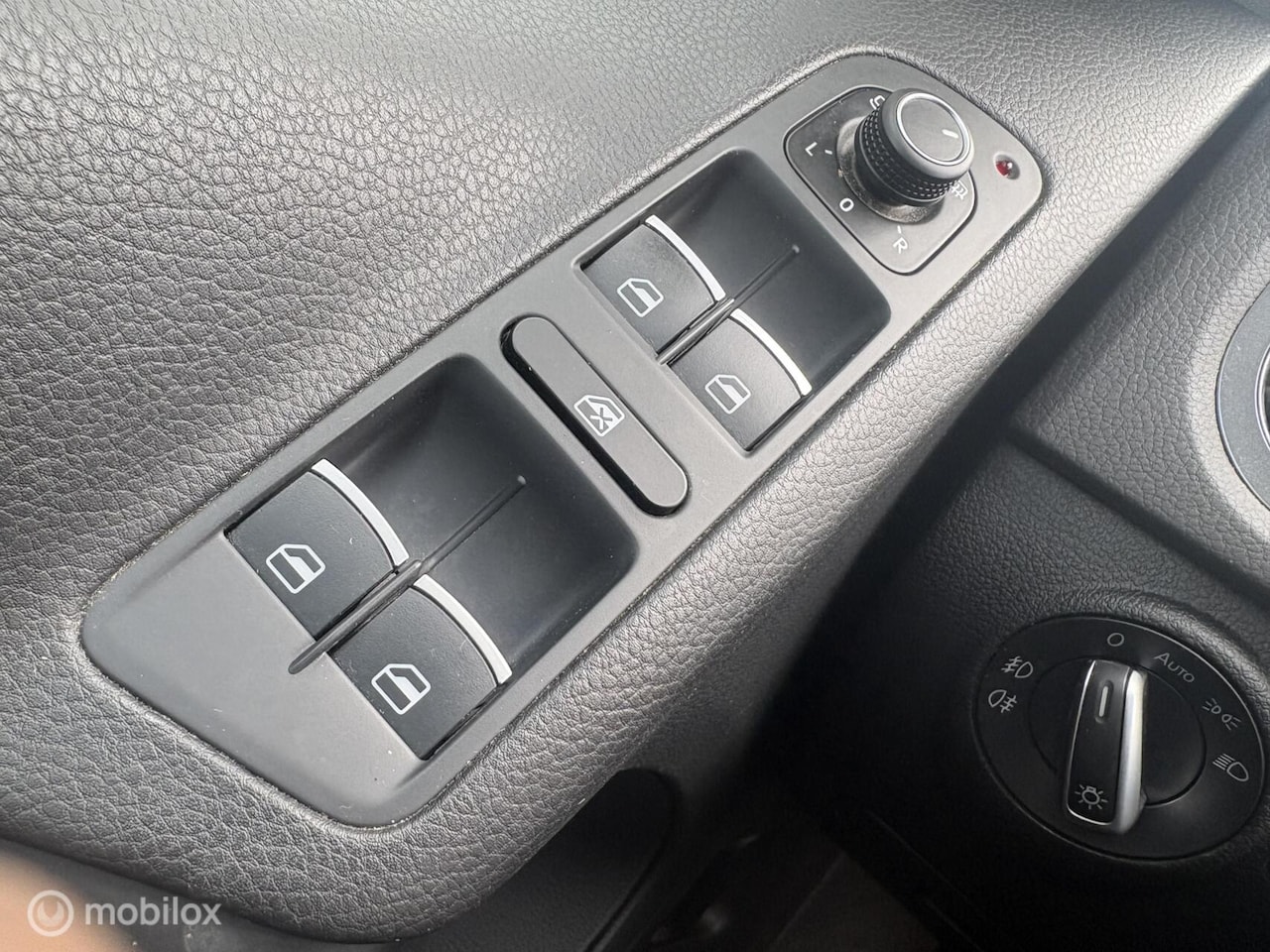 Volkswagen Tiguan - 1.4 TSI R-Line Edition 1.4 TSI R-Line Edition