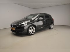 BMW 2-serie Active Tourer - 225xe | LED | Navigatie | Sportstoelen | Stoelverwarming | Keyles go | DAB | Hifi speakers