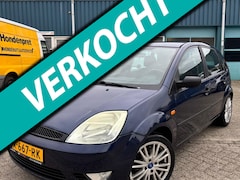 Ford Fiesta - 1.4-16V Ambiente | APK | LM Velgen | Airco | Trekhaak | Nieuwe koppeling |