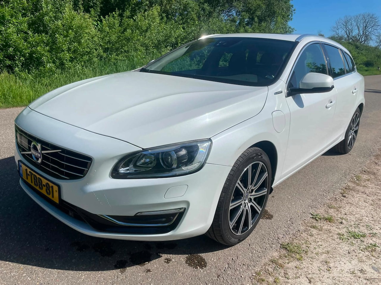 Volvo V60 - 2.4 D6 AWD Plug-In Hybrid Summum 2.4 D6 AWD Plug-In Hybrid Summum - AutoWereld.nl