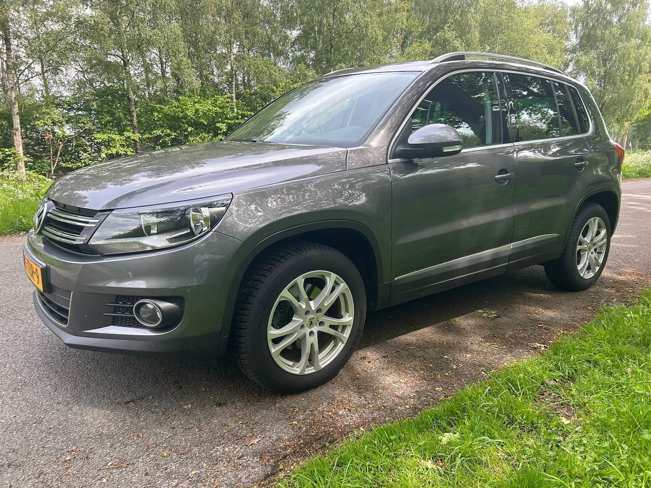 Volkswagen Tiguan - 2.0 TDI Sport&Style 4Motion - AutoWereld.nl