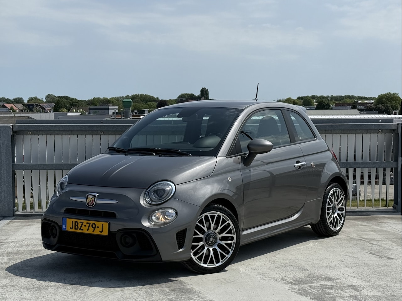 Fiat 500 Abarth - 1.4 T-Jet 595 | Airco | Carplay | PDC - AutoWereld.nl