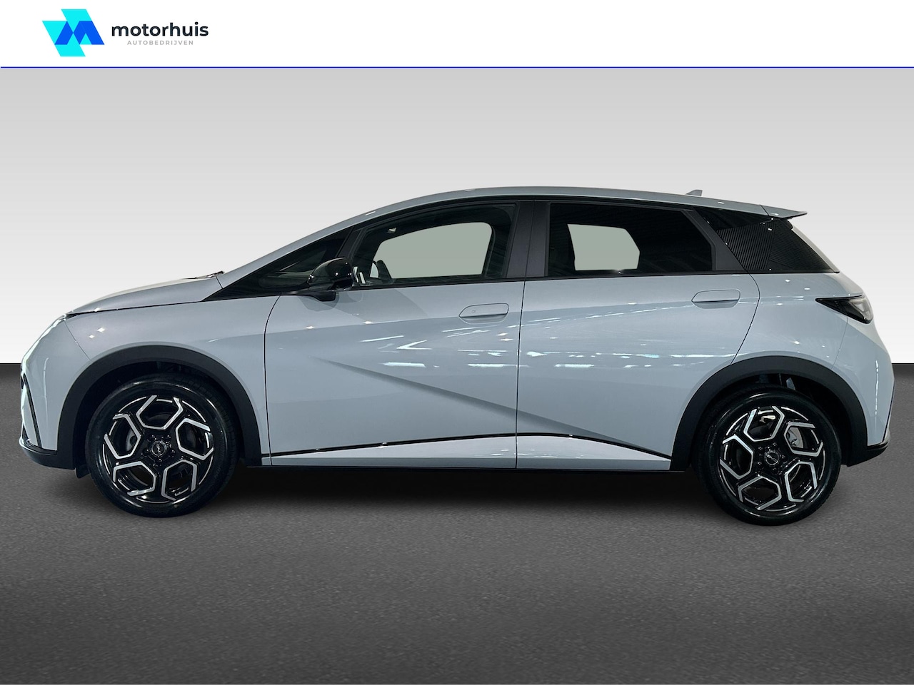 BYD Dolphin - Design 60,4 kWh 204pk | Direct uit voorraad leverbaar - 7500.- euro voordeel! | {uitgelich - AutoWereld.nl